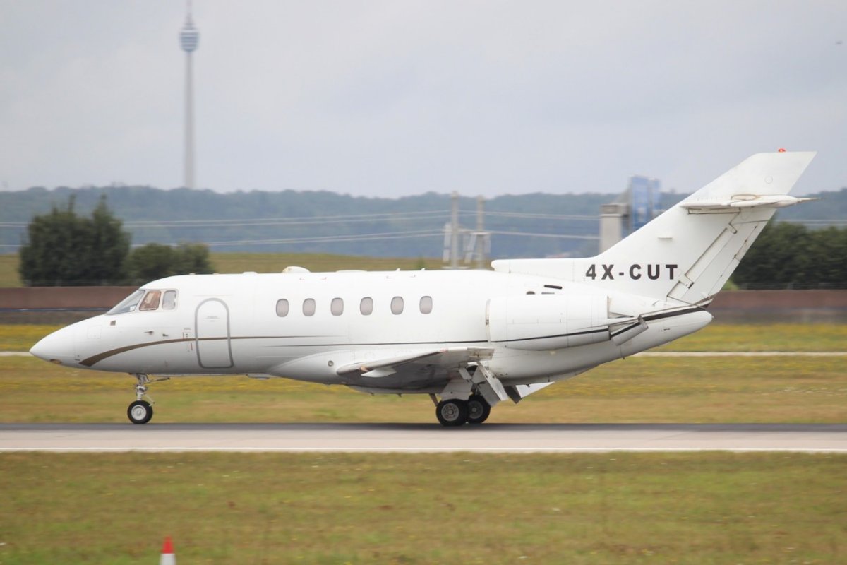 4X-CUT           Hawker 800XP       Arrow Aviation
