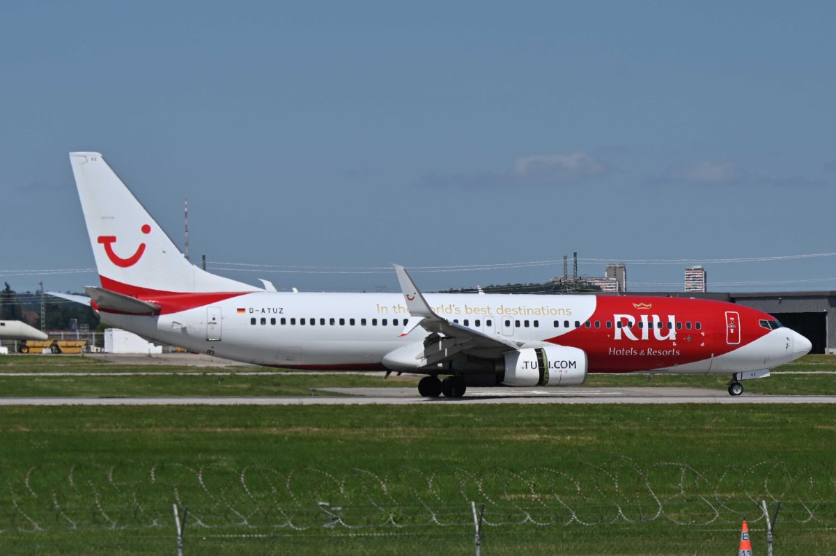 D-ATUZ TUIfly Boeing 737-8K5.JPG