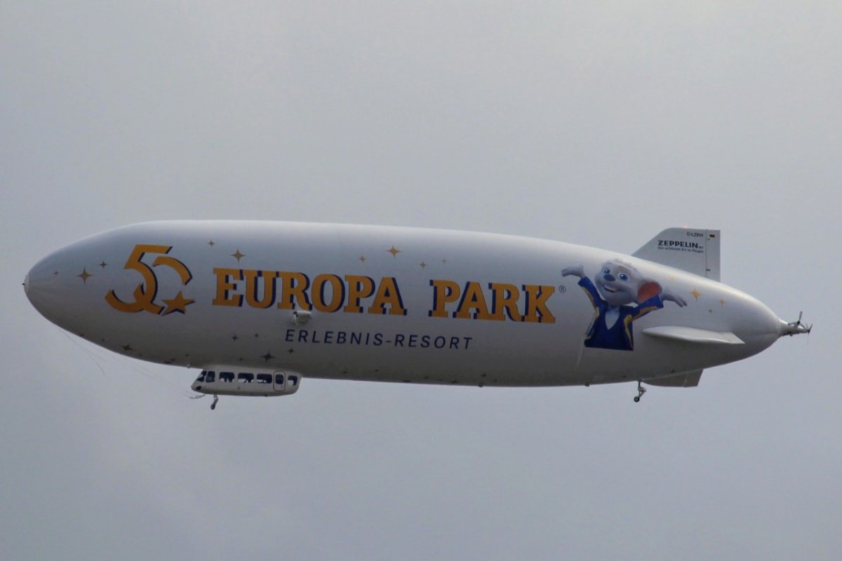 D-LZBW         Zeppelin NT 07