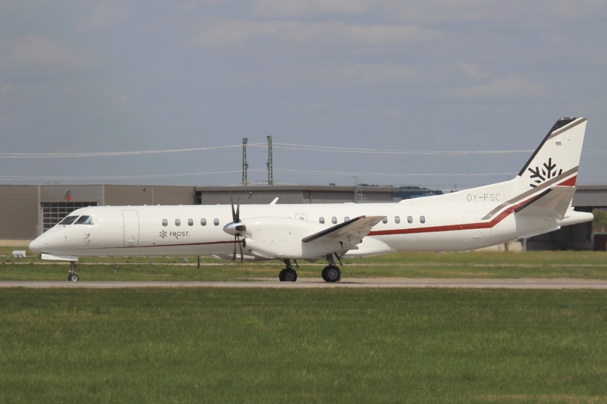 OY-FSC          Saab 2000           Frost