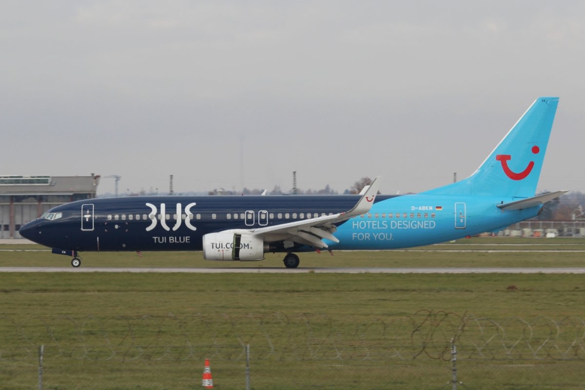 D-ABKM 737-86J TUI fly