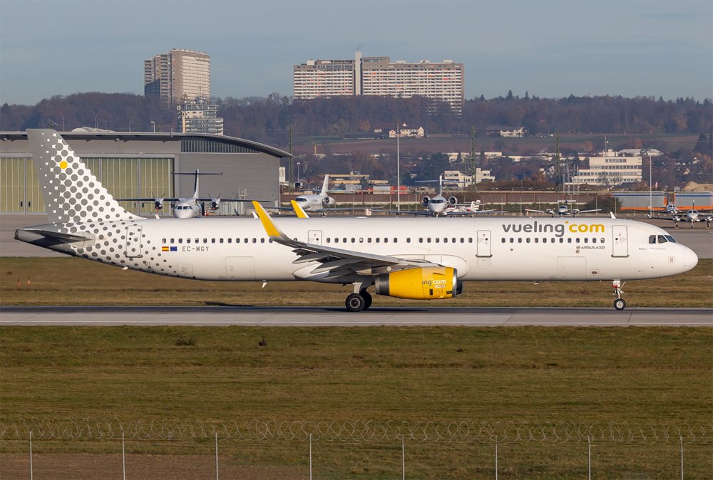 Vueling / EC-MGY / Airbus A321-231