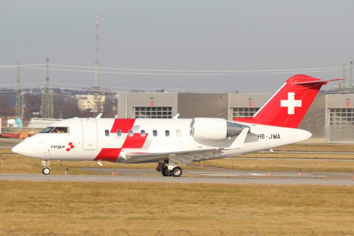 HB-JWA Bombardier Challenger 650 REGA Swiss Air Ambulance