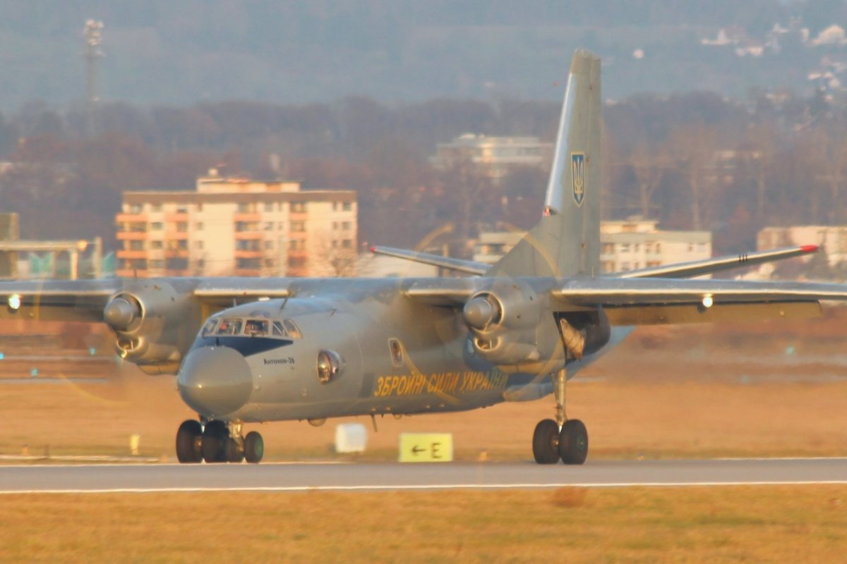 01 BLUE An-26 Ukrainian Air Force
