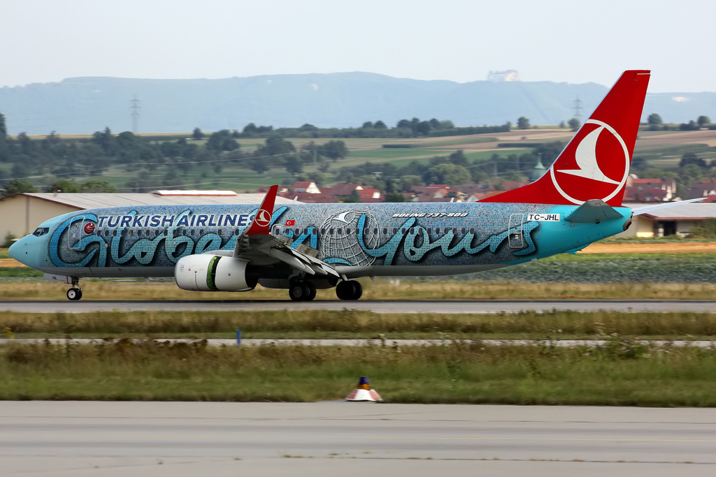 Turkish Airlines, Boeing 737-8F2