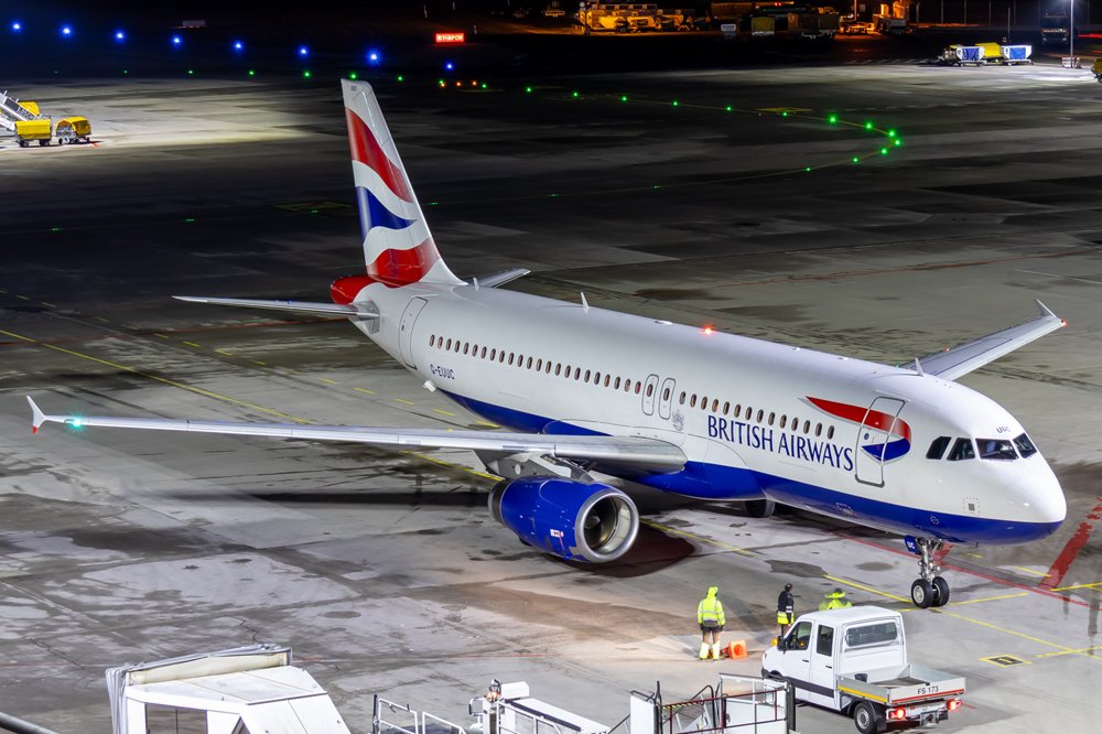 Britsh Airways / G-EUUC / Airbus A320-232