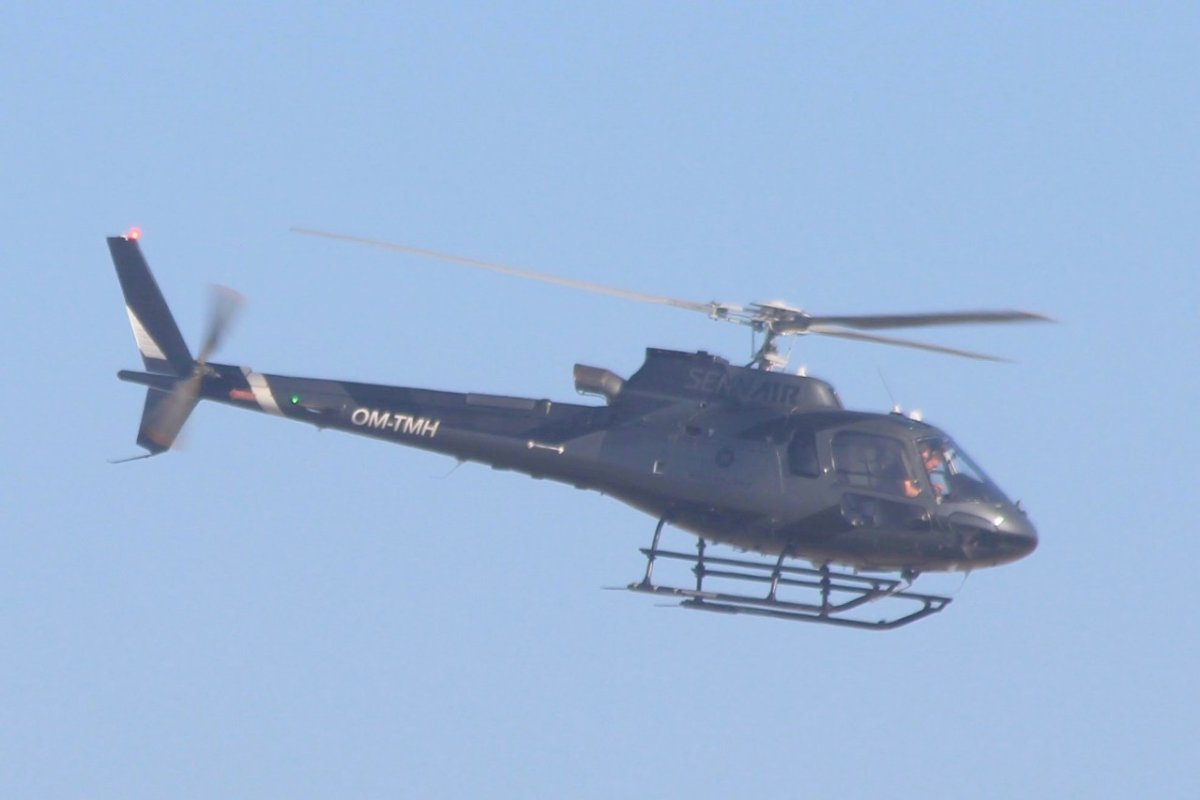 OM-TMH        AS350B3         SENNAIR