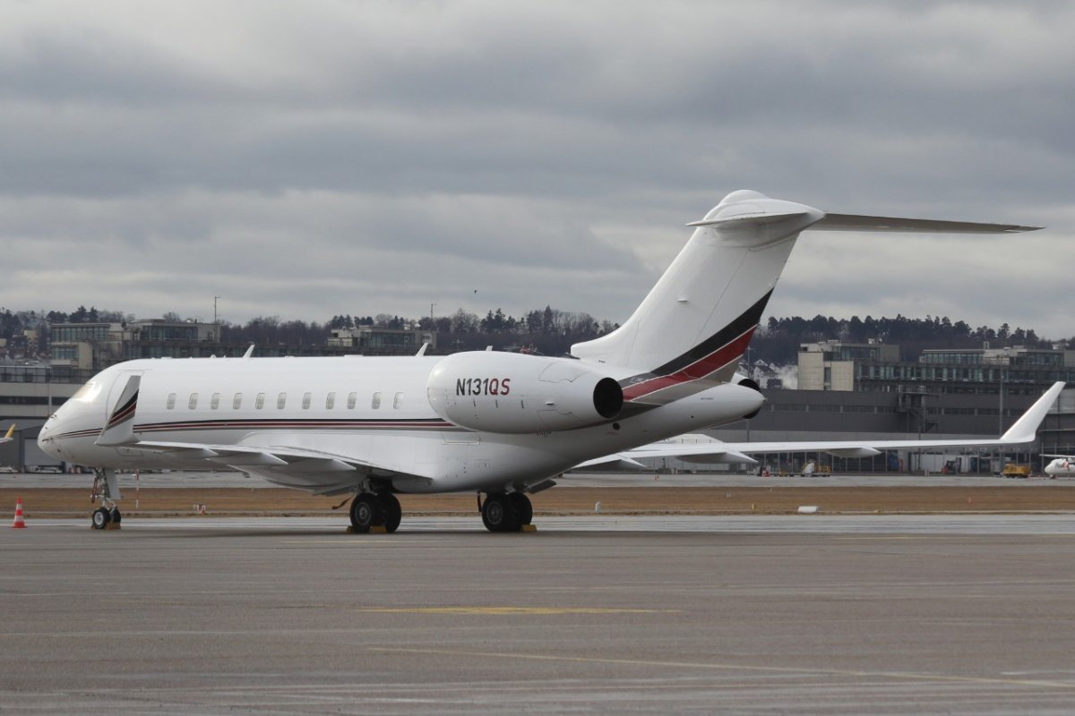 N131QS      Bombardier Global 5500       NetJets