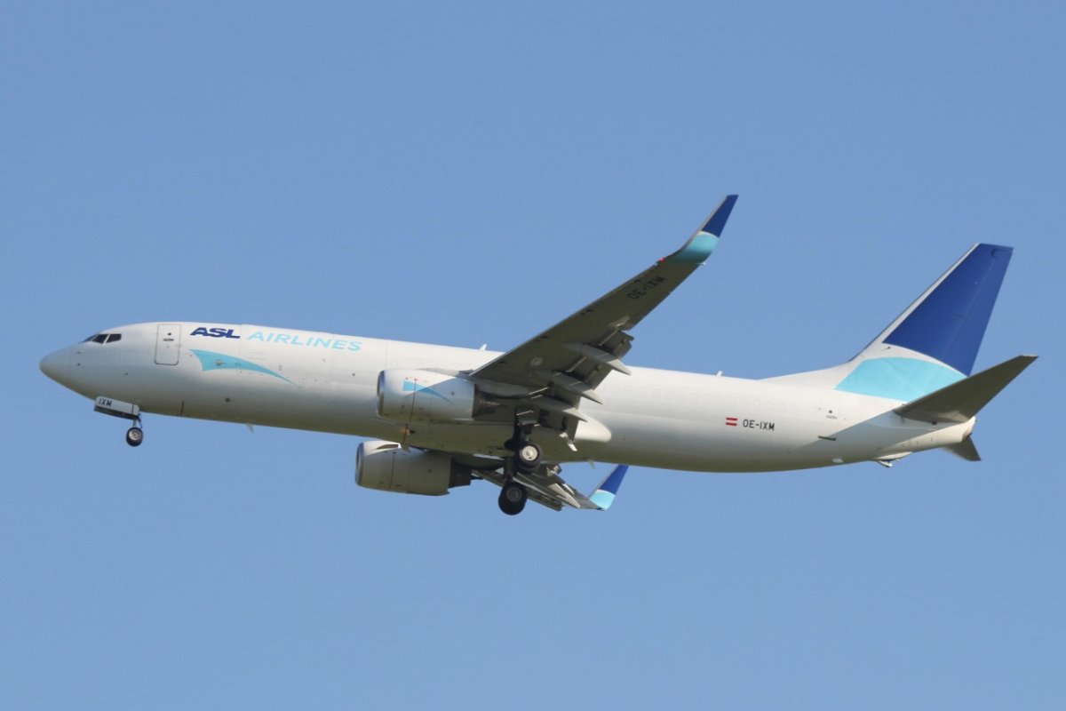 OE-IXM         737-8EH(BCF)        ASL Airlines