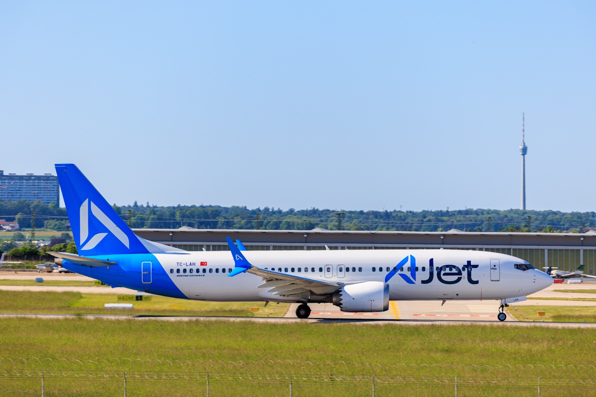 20260522-B737, TC-LAH, TKJ.jpg