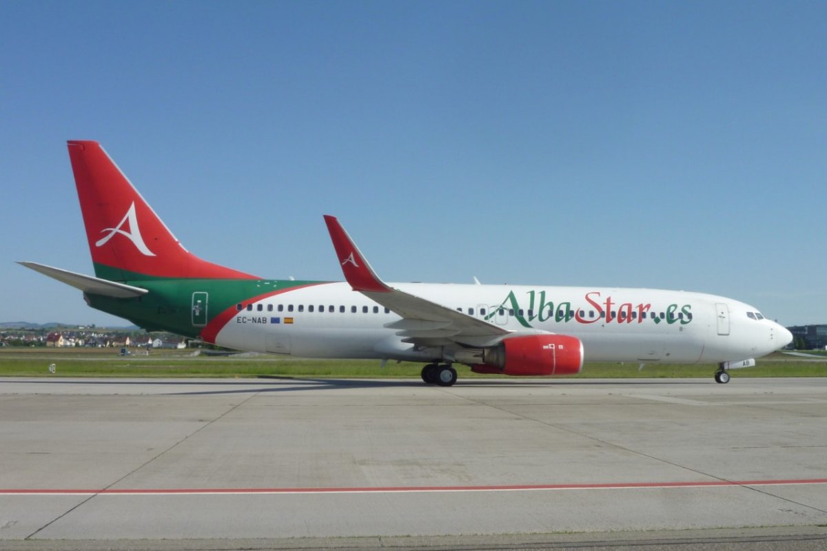 EC-NAB           737-81Q          AlbaStar