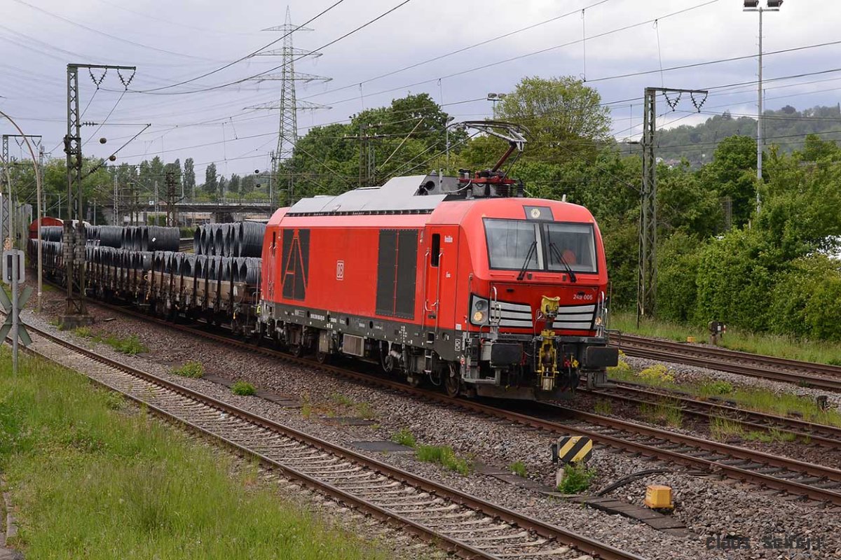249 005-1.jpg