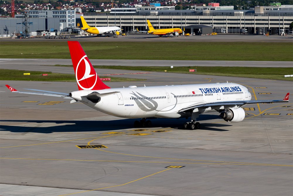 Turkish Airlines / TC-JOA / Airbus A330-303