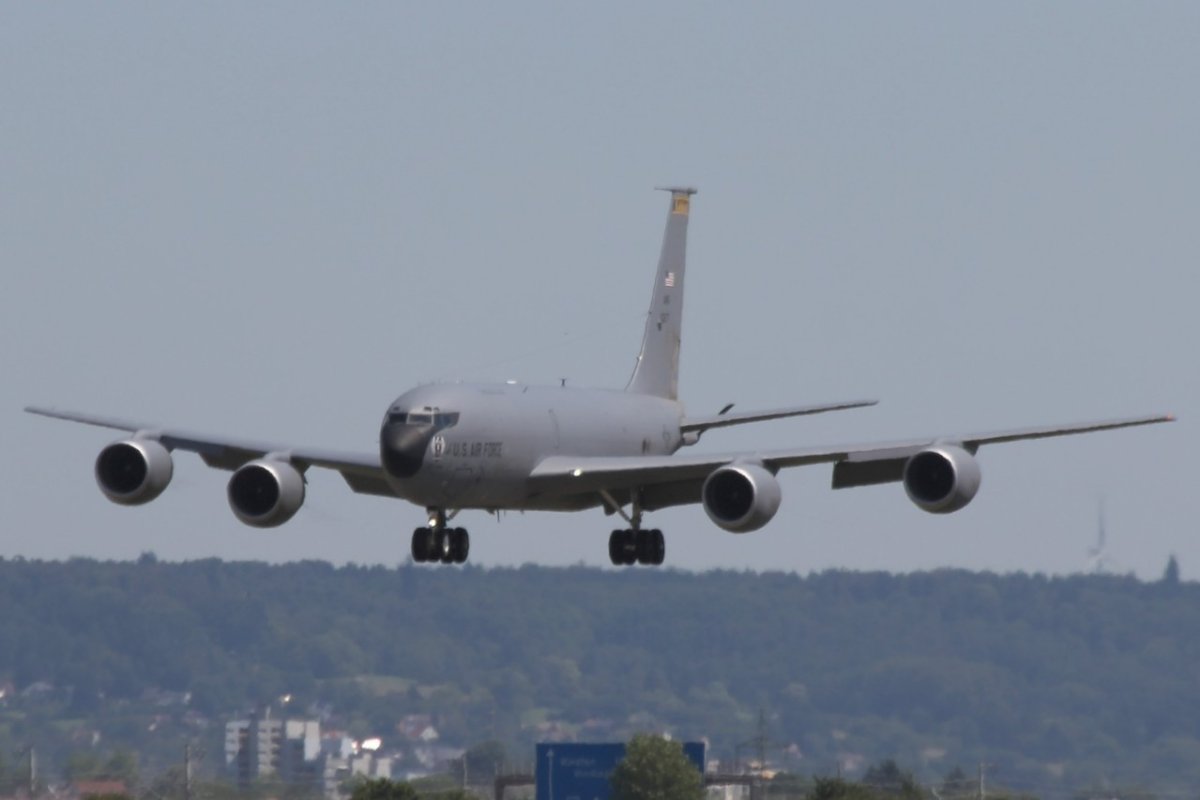 61-0277        KC-135R         USAF