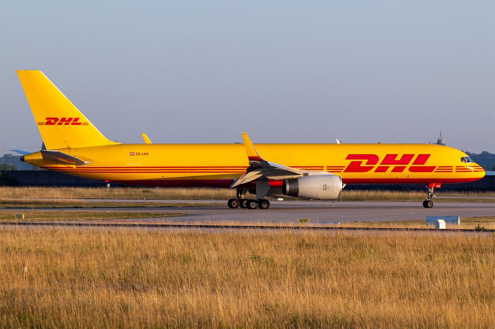 DHL Air Austria / OE-LNX / Boeing 757-223(PCF)