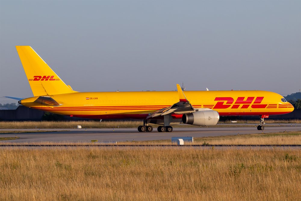 DHL Air Austria / OE-LNW / Boeing 757-223(PCF)