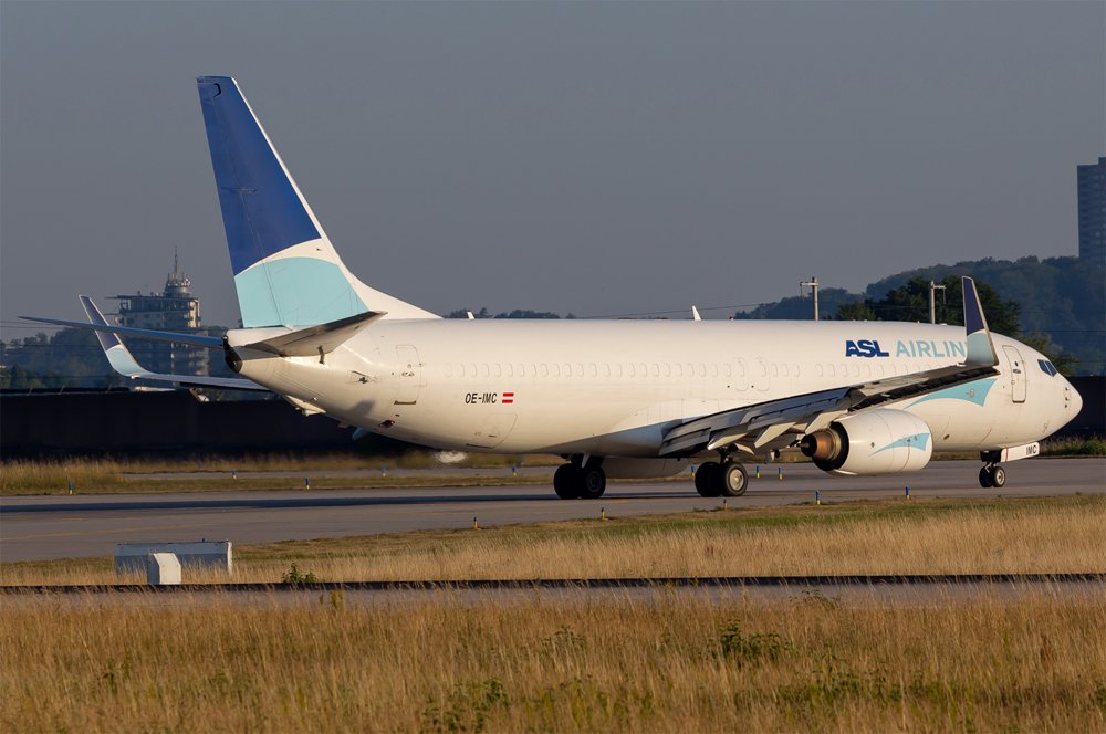 ASL Airlines / OE-IMC / Boeing 737-83N(BCF)