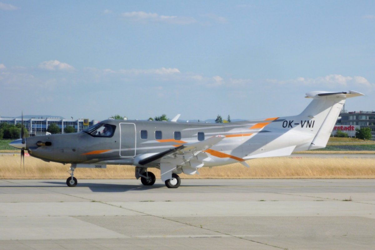 OK-UNI          PC-22/47G PRO       Alpha Aviation