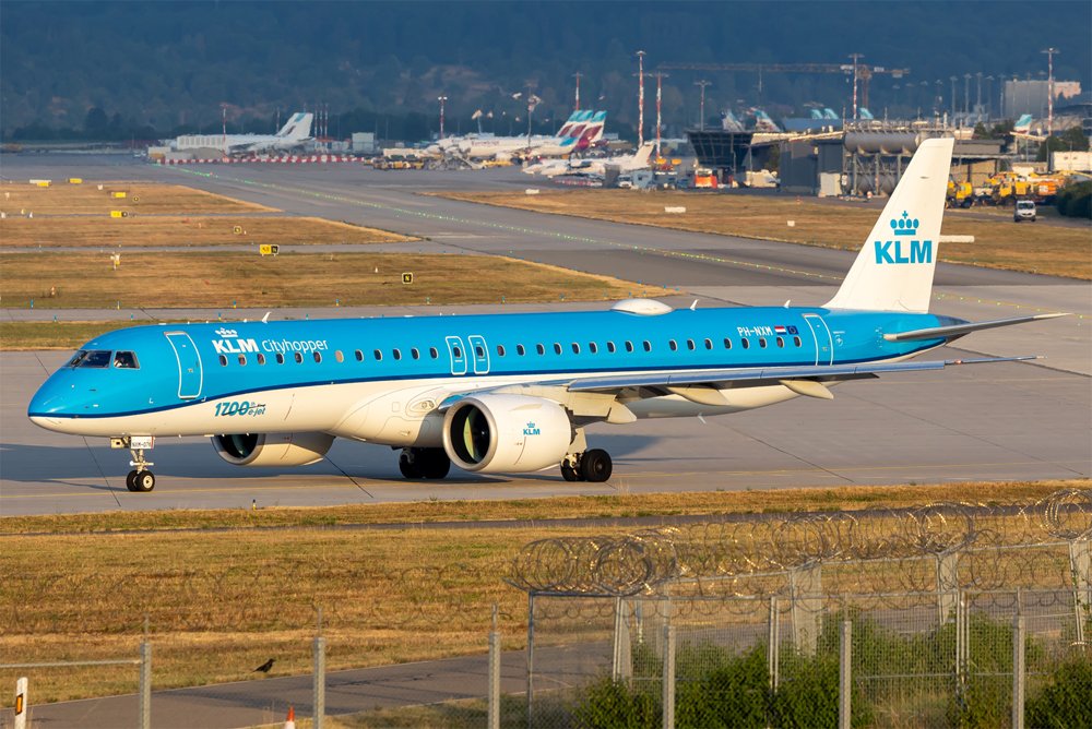 KLM / PH-NXM / Embraer ERJ-190-400STD
