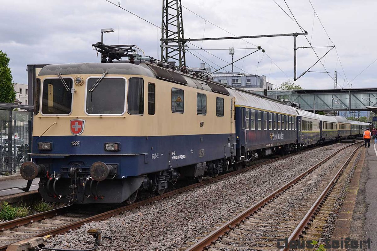 421 387-2.2.jpg