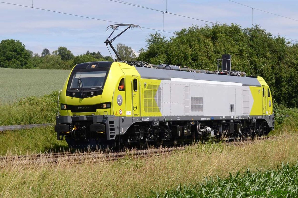 2019 415-0.jpg