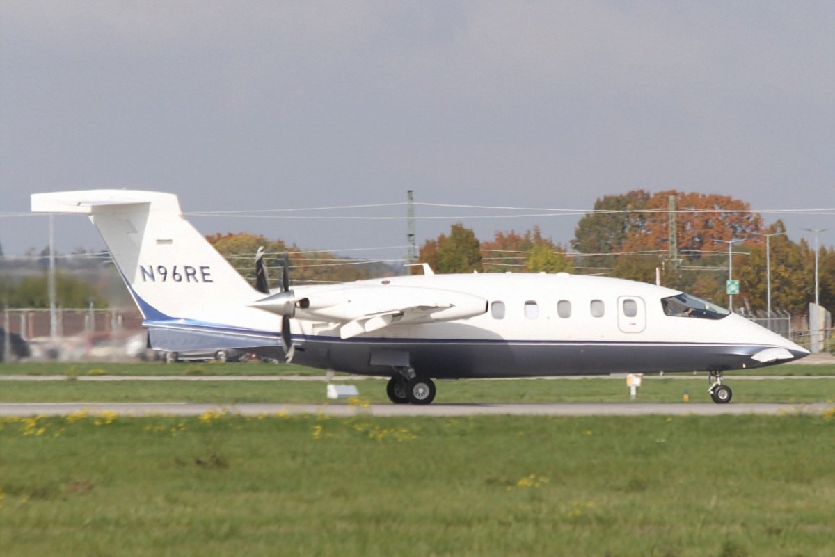 N96RE           Piaggio Avanti P180