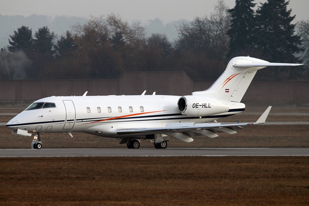 International Jet Management (IJM) Bombardier BD-100-1A10 Challenger 300 OE-HLL