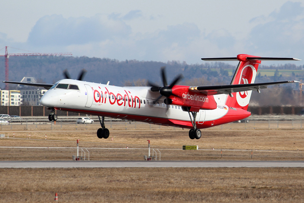 Dash 8 Q400 D-ABQA