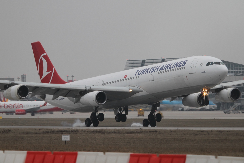 Turkish Airlines Airbus A340-313X <br />TC-JIH