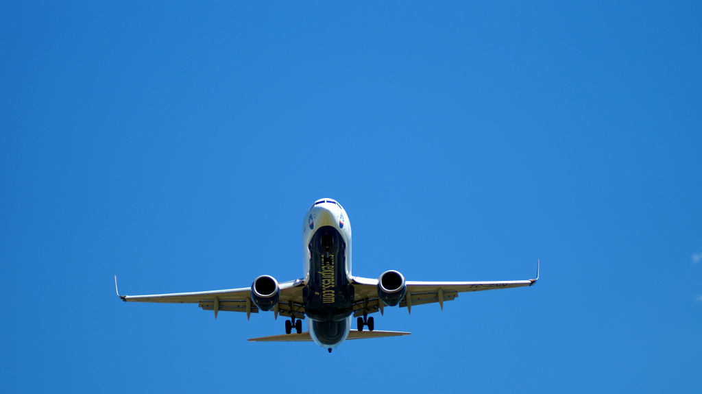 Sunexpress A320 TC-SNN.JPG