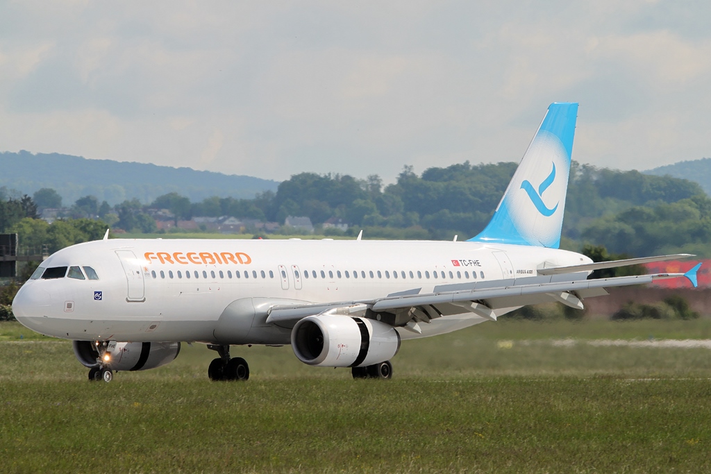 Freebird Airlines Airbus A320-232 TC-FHE