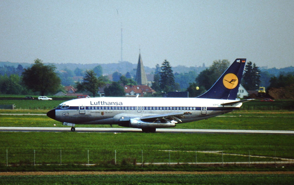 Lufthansa D-ABHC, 737-230 am 07.05.1990