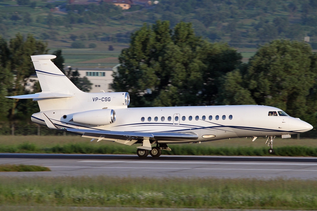 VW Air Services Dassault Falcon 7X VP-CSG