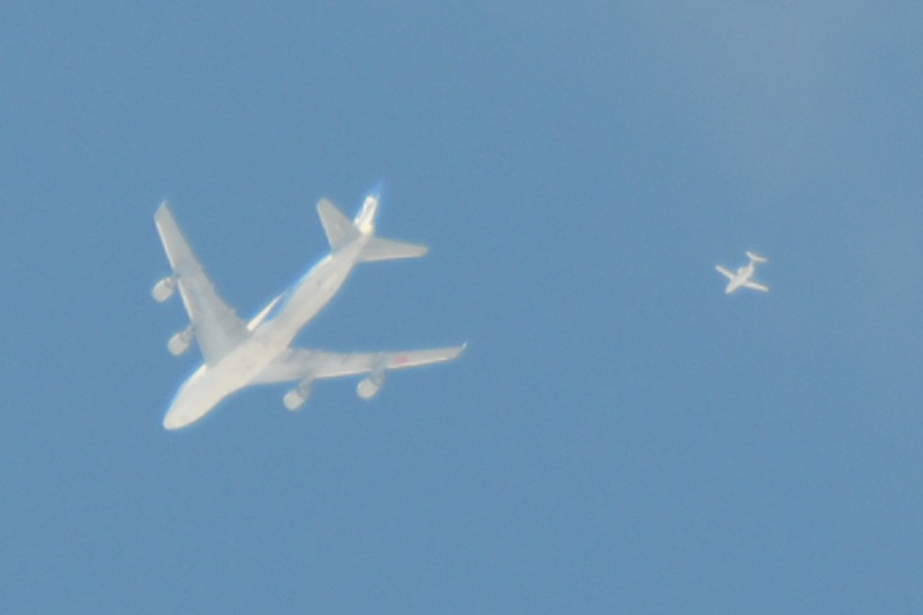 Und scheinbar war ich nicht der Einzige, der sich für die Boeing 747-4KZF der Nippon Cargo Airlines (NCA089) interessierte, bei der jedoch weder Abflugort (irgendwo in Norditalien) noch Zielflughafen angegeben waren: