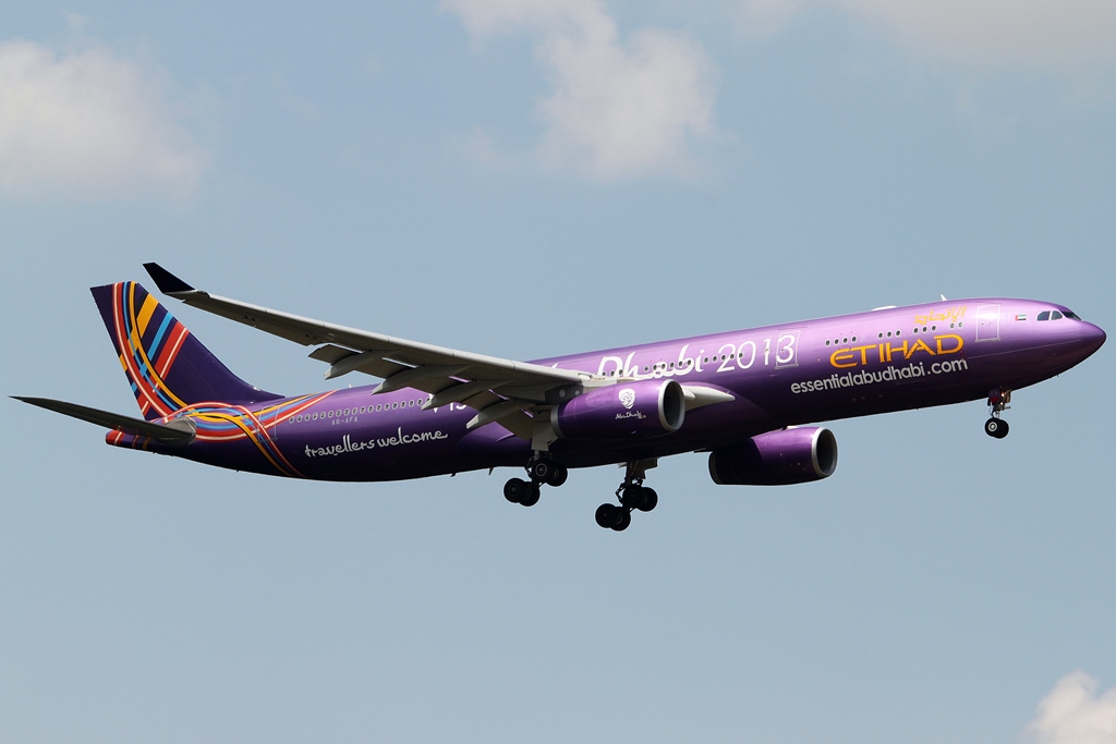 Etihad Airways Airbus A330-343E A6-AFA