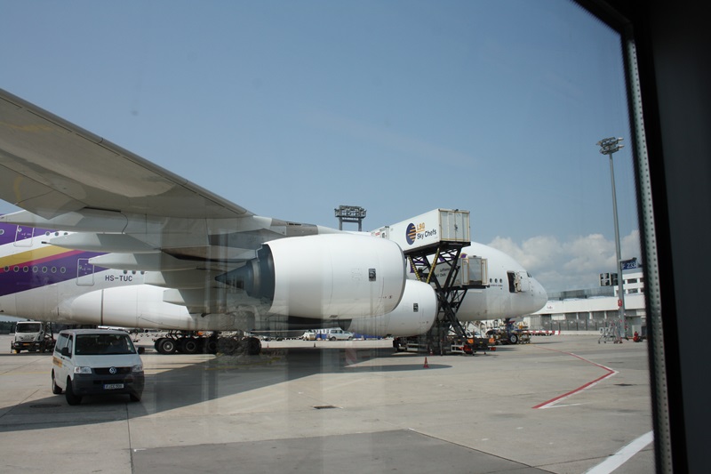 Eine schöne Lady. Die Thai A380 um die wir einmal rumgefahren sind.