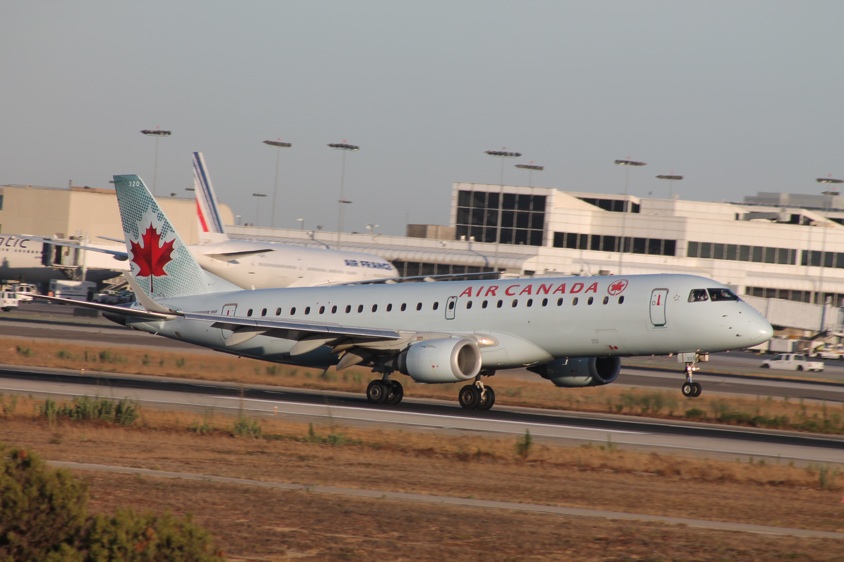 Air Canada mit einer  Embraer 190