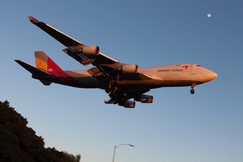 Asiana Cargo Boeing 747-400F